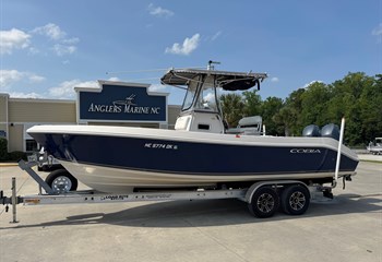 2008 Cobia 256 CC Boat